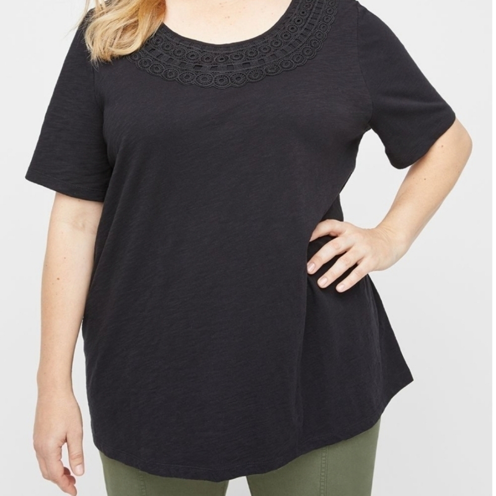 Catherine's Plus Petite Slub Knit Crochet Black Tee•1XWP NWOT